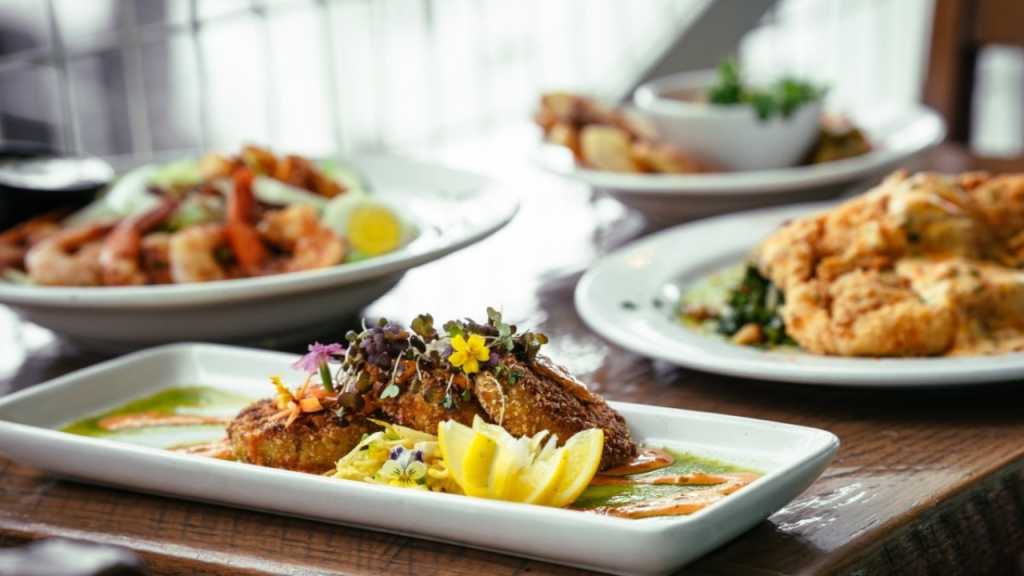 Restaurants in Kailua-Kona: Foster's Kitchen