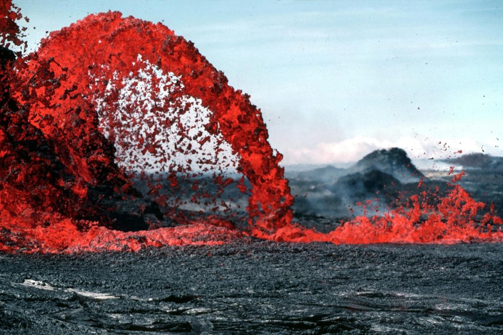active lava flow on big island