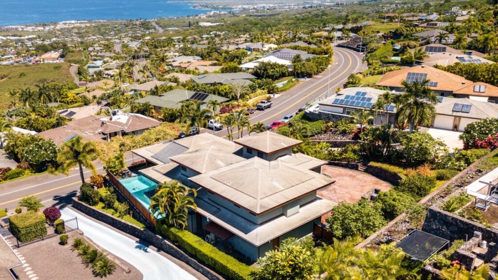 Ocean view homes in Kona Vistas, Hawaii.
